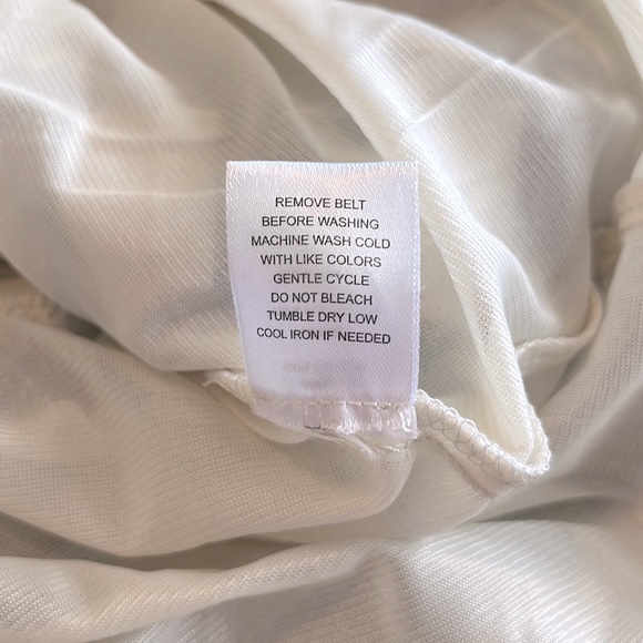 NWOT Charlotte Russe Flare skirt with Belt and Pockets - Picture 10 of 12